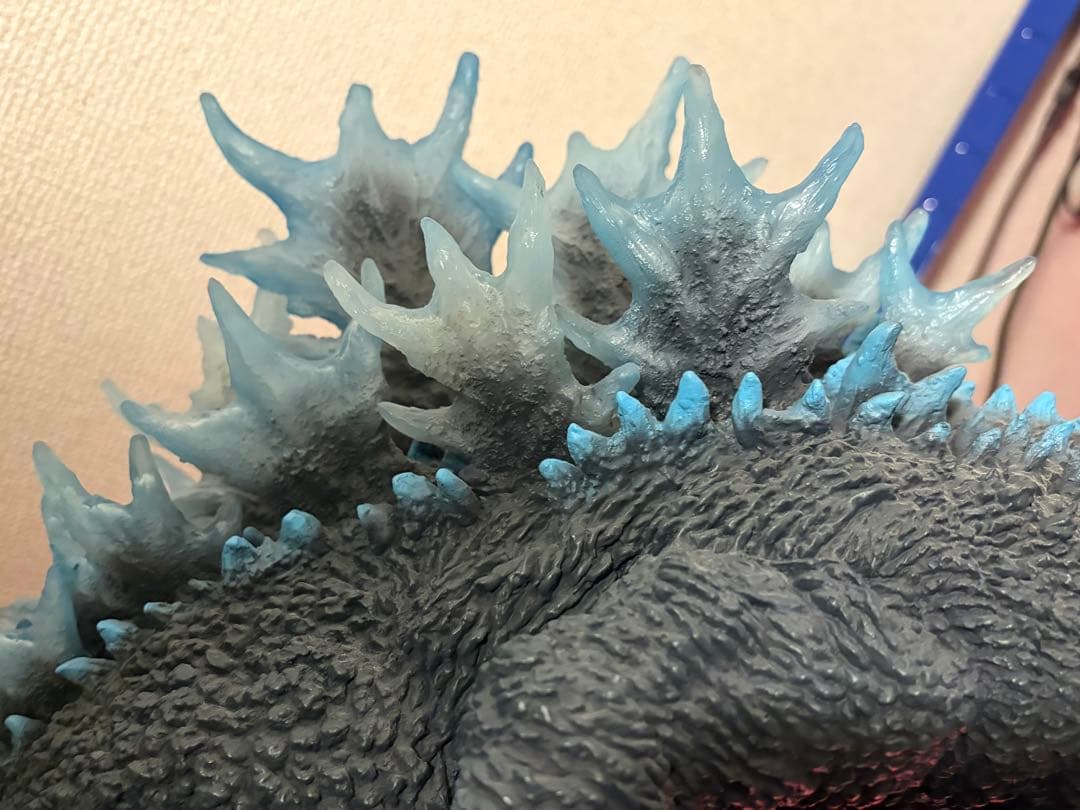 ギガンティックシリーズ ゴジラ(2001)背びれ発光イメージVer. 本体のみ