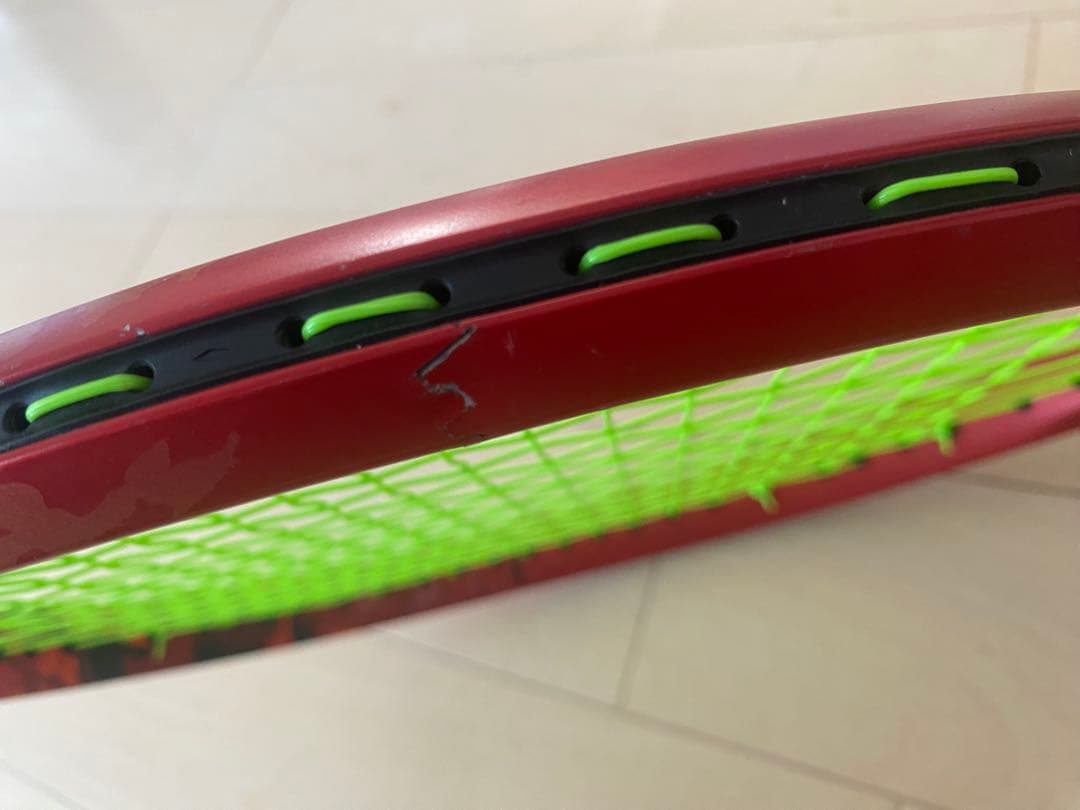 【値下げ】YONEX テニスラケット 赤 ジオブレイク70V