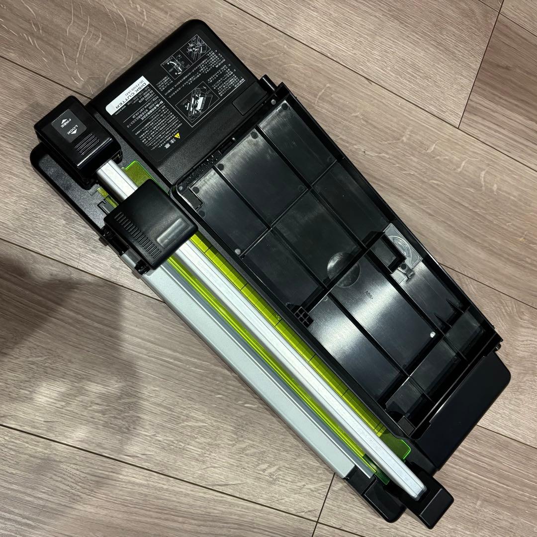 CARL 裁断機　DC-F5100（A4）