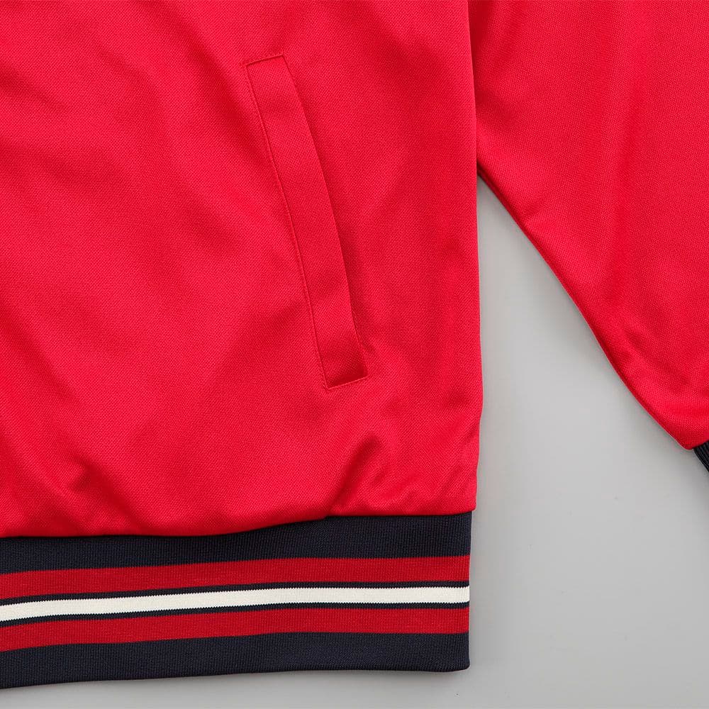 カープトラックジャケット（レッド）！Oサイズ！限定新グッズ完売品！