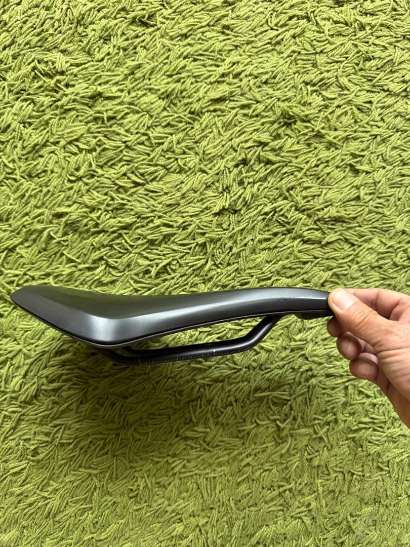 fizik サドル terra argo X3 150mm