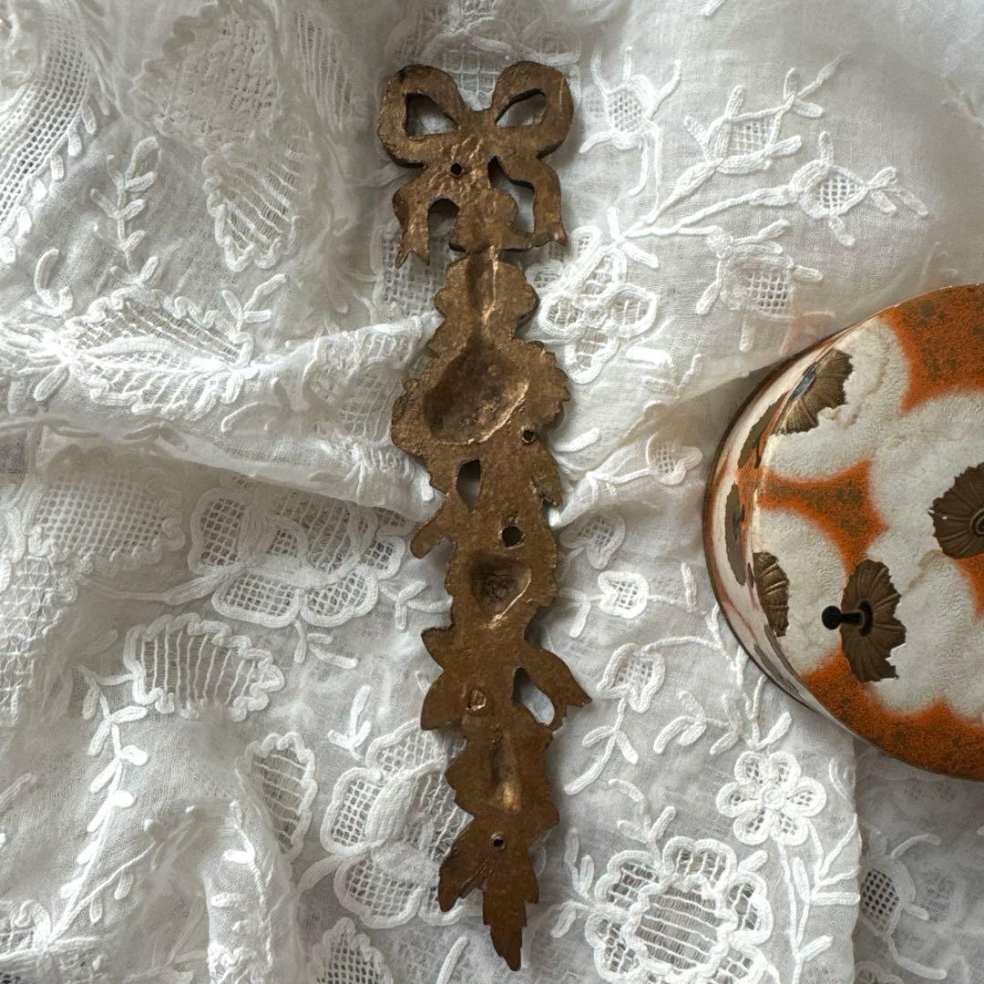 フランスアンティーク　オルモル装飾パーツ　リボンモチーフ　レリーフ