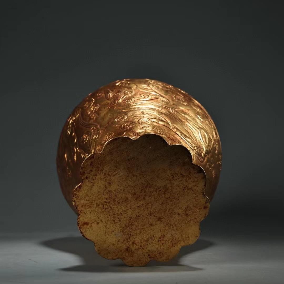 中国古美術・旧蔵飞天侍女鎏金花瓶セット・純銅細密彫・純手作り・高浮彫・置物・文房