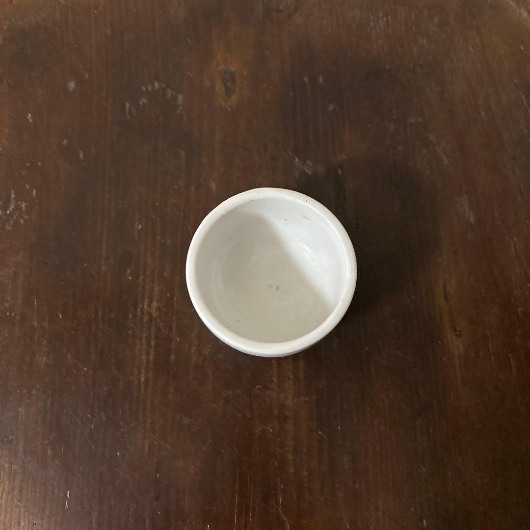 李朝　日帝時代　白磁ぐい呑み　筒盃　骨董　アンティーク　秦秀雄　白洲正子