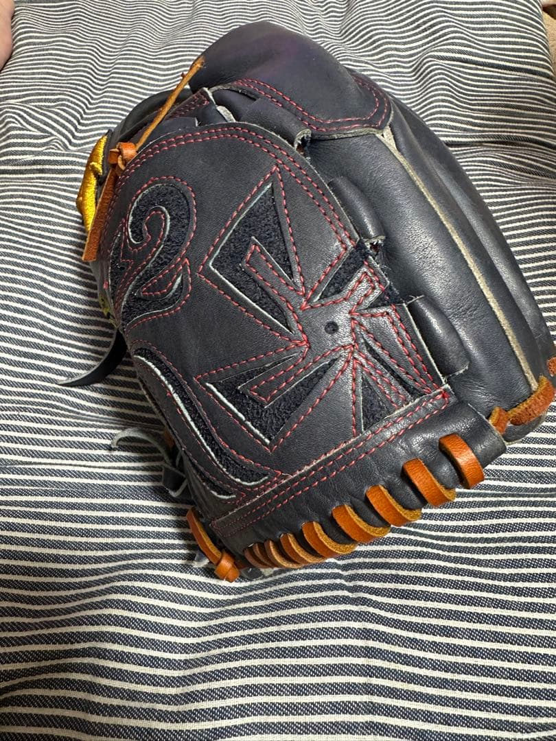 Mizuno Pro 軟式グローブ　菅野モデルを基本型としたオーダーグローブ