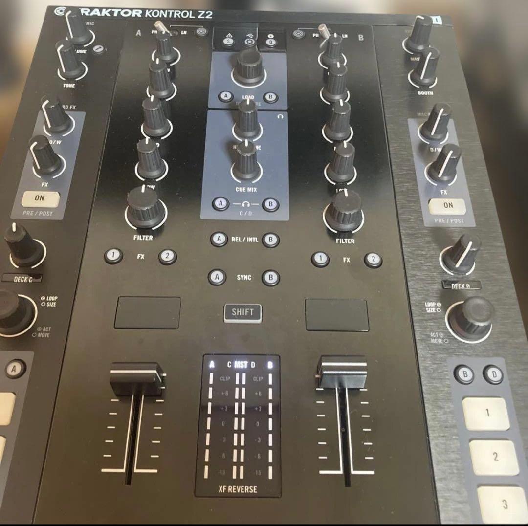 美品！TRAKTOR KONTROL Z2 DJミキサー