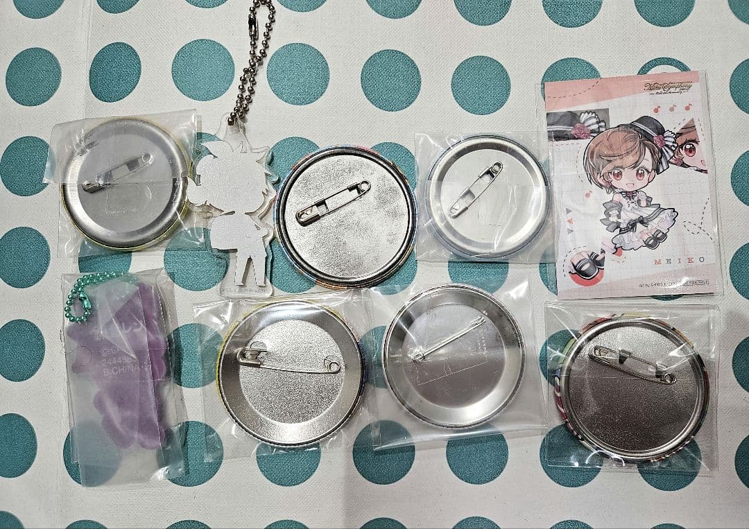 Daiba de DIVA X 鏡音レン リン 缶バッジ　パパパ・パーティー 他