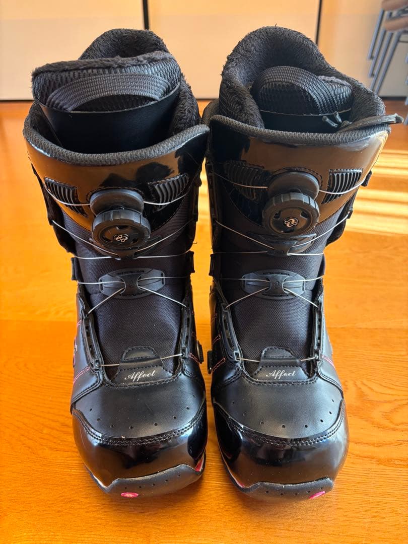 ほぼ未使用　スノーボード ブーツ 24.5 （約1時間 雪上歩行のみ）ダイヤル