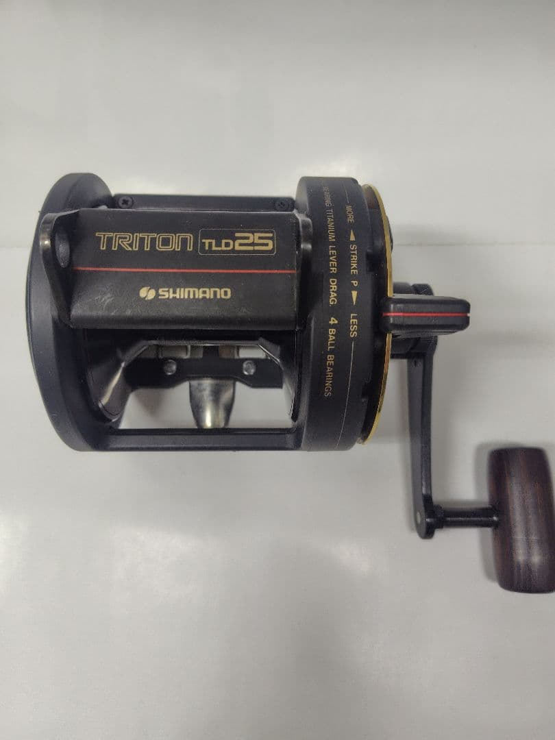 シマノ トライトン ＴＬＤ２５ レバードラグ両軸リール
