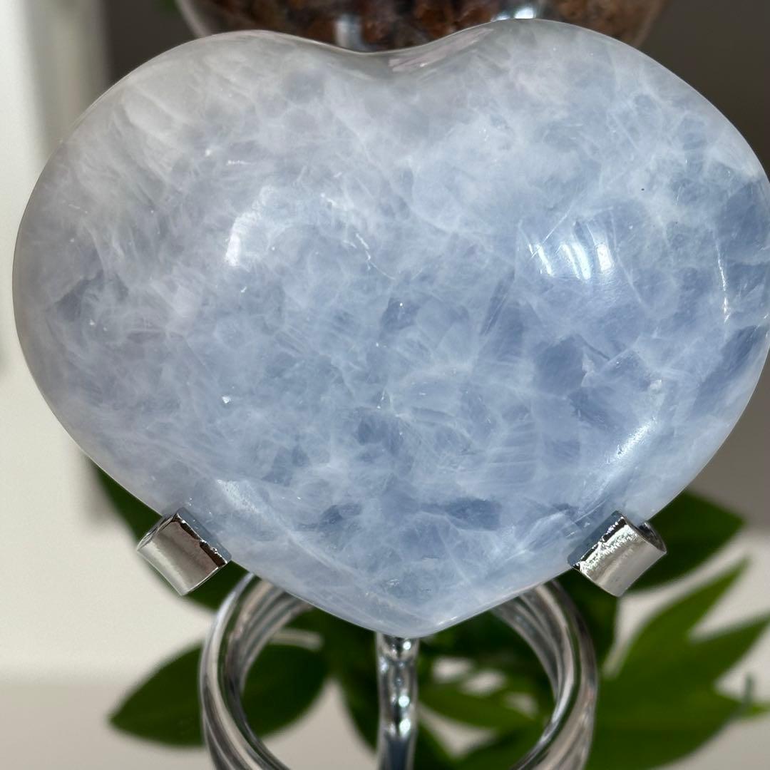 【超希少】【高品質】セレスタイト ハート 原石 8.5×7.3【シルバー台座付】