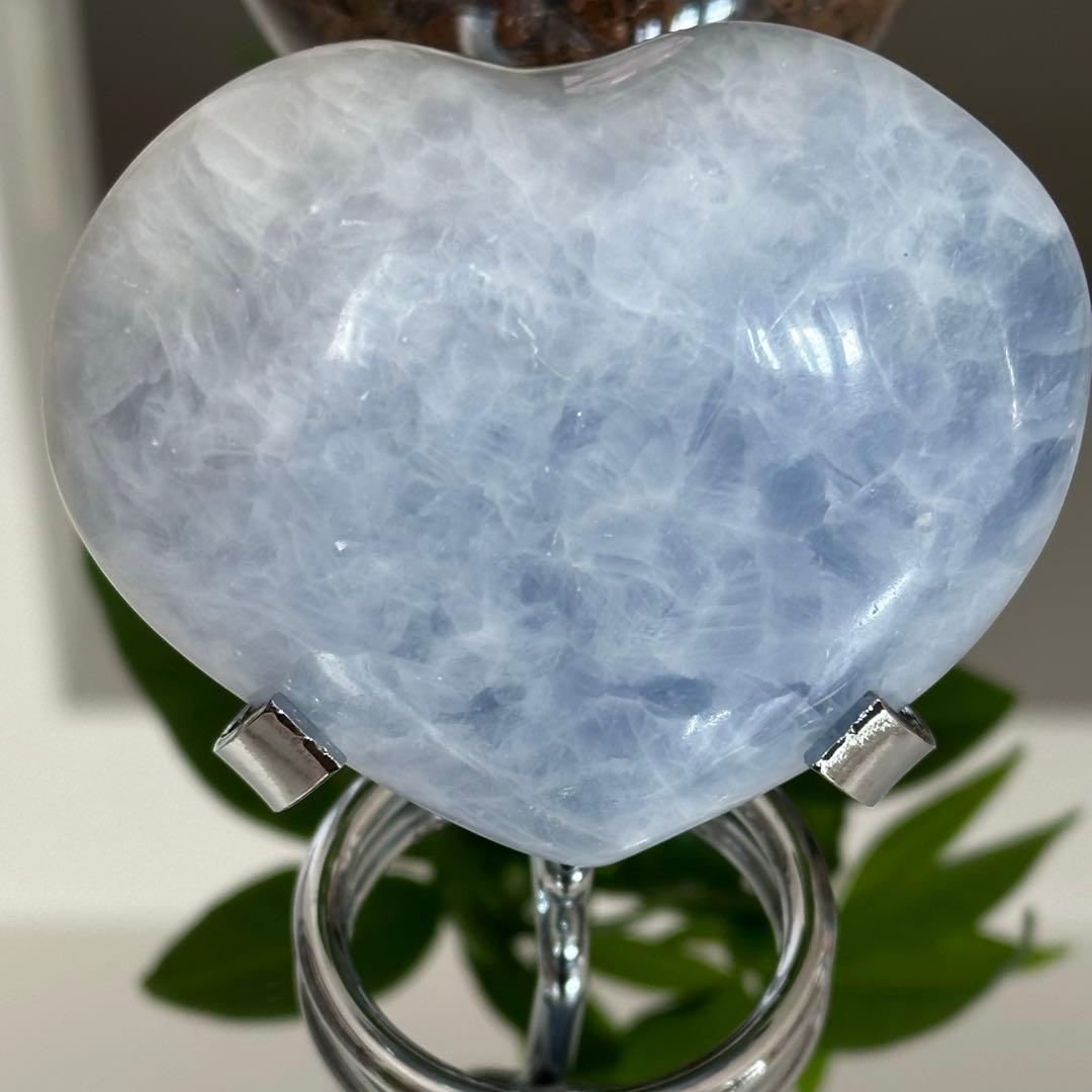 【超希少】【高品質】セレスタイト ハート 原石 8.5×7.3【シルバー台座付】