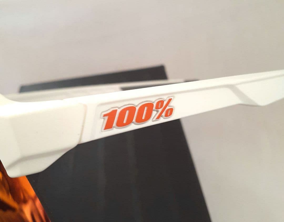 100% S3 ホワイト レッド ワンハンドレッド サングラス