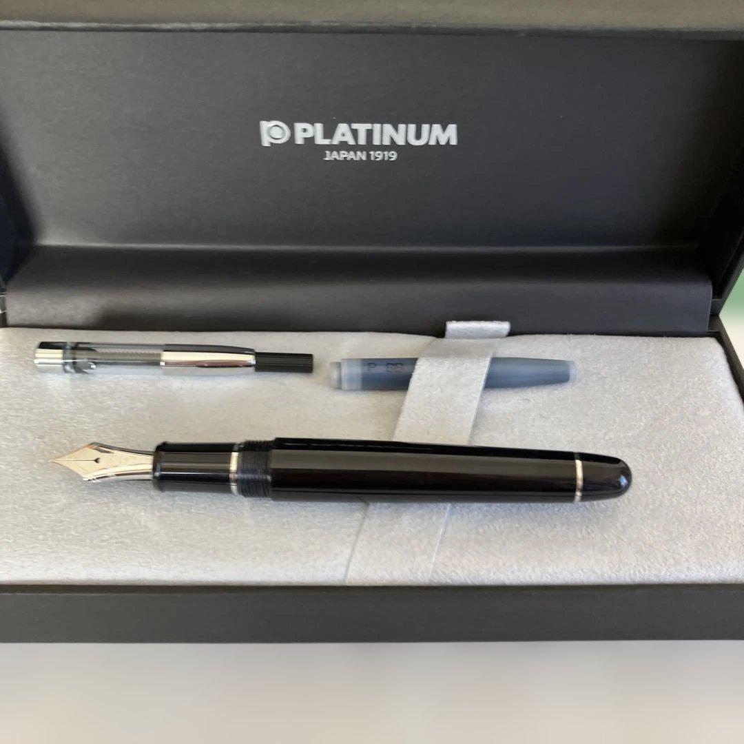 PLATINUM 3776 CENTURY 万年筆 黒　ペン先銀メッキ 細字F