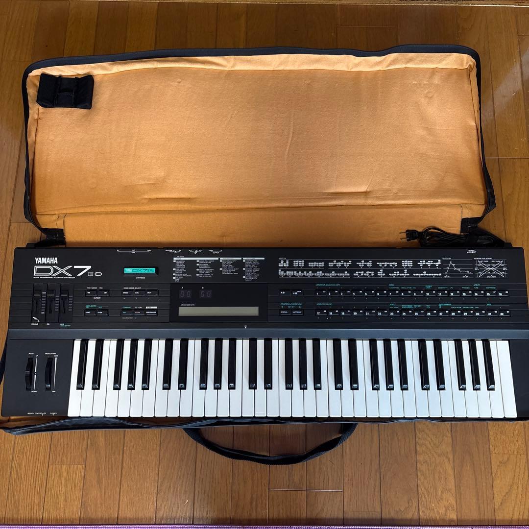 YAMAHA ヤマハ DX7 II D シンセサイザー ROM付 ケース付