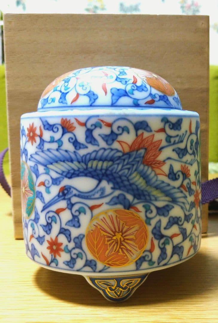 宮内庁御用達15代辻常陸製　菊紋香炉　極真焼