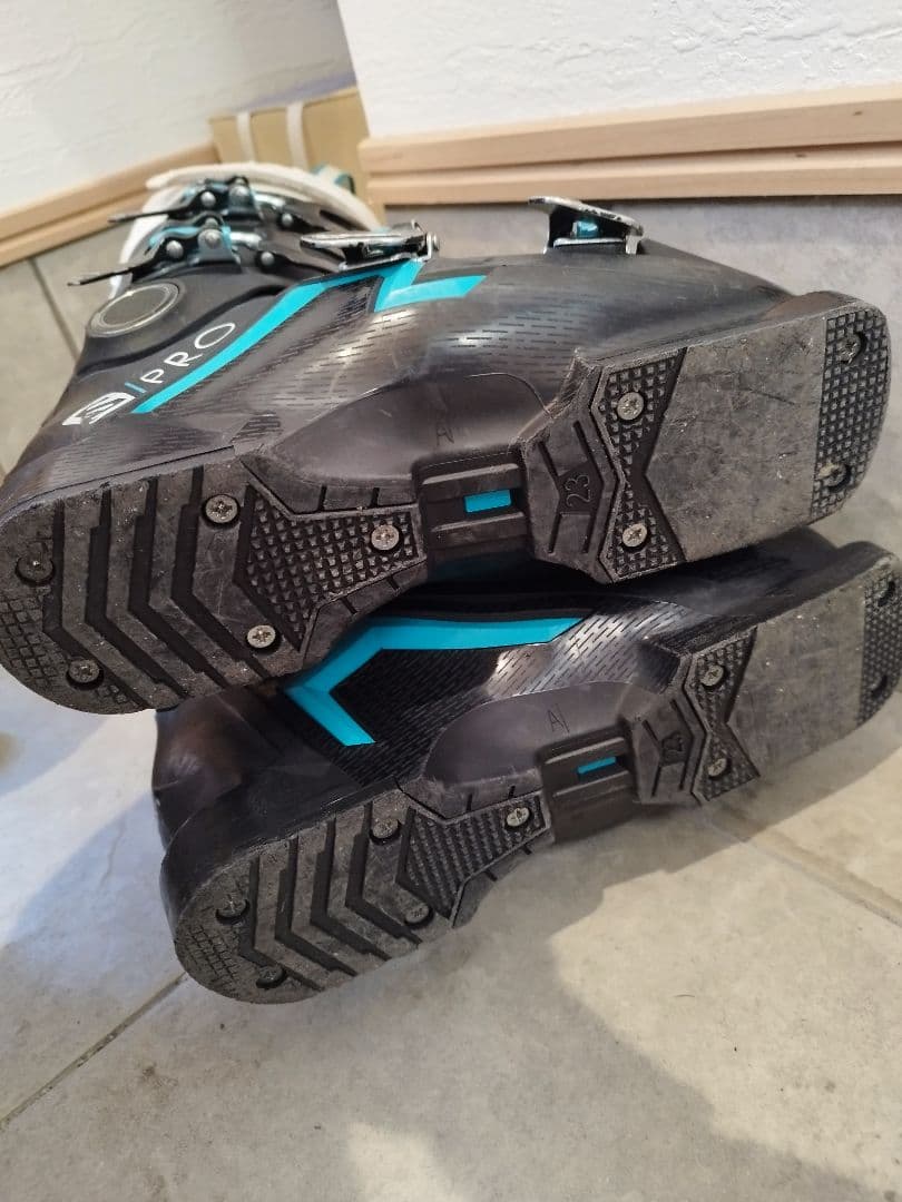 Salomon S/PRO 女性用スキーブーツ 23.5