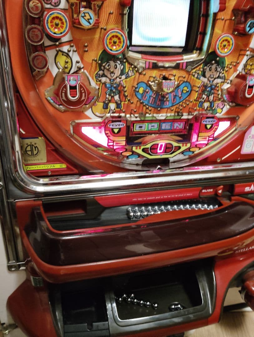 パチンコパワフル　液晶不良　引き取り、送付可別着払いのみ　梱包1000円くらい