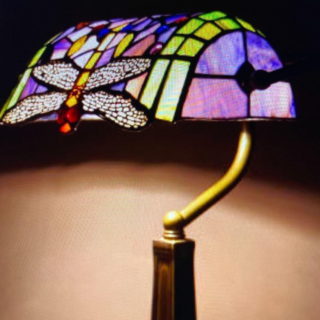 ステンドガラス　ランプ　ティファニー卓上ランプ