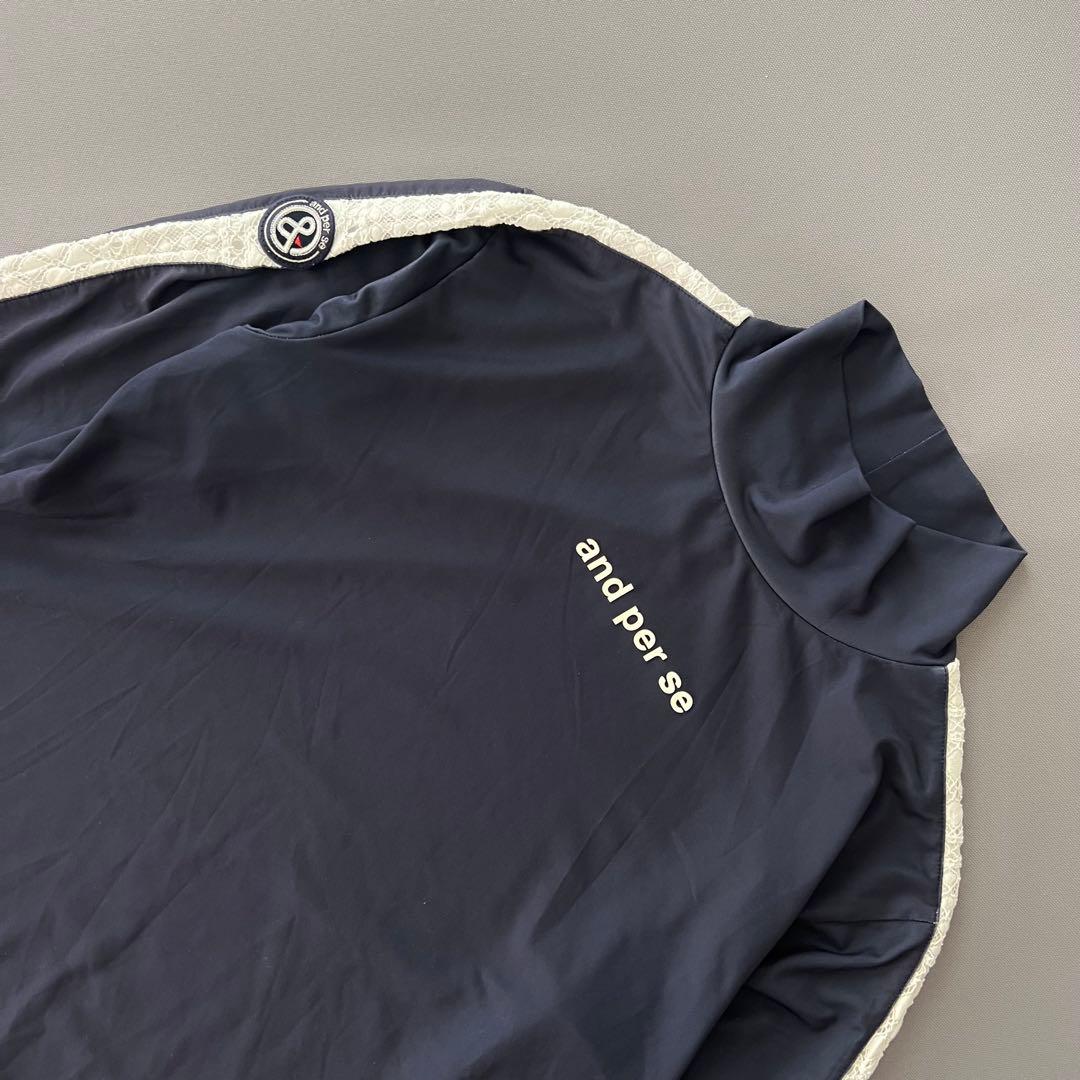 and per se アンパスィ　レース　モックネック　長袖シャツ　ゴルフ　ロゴ