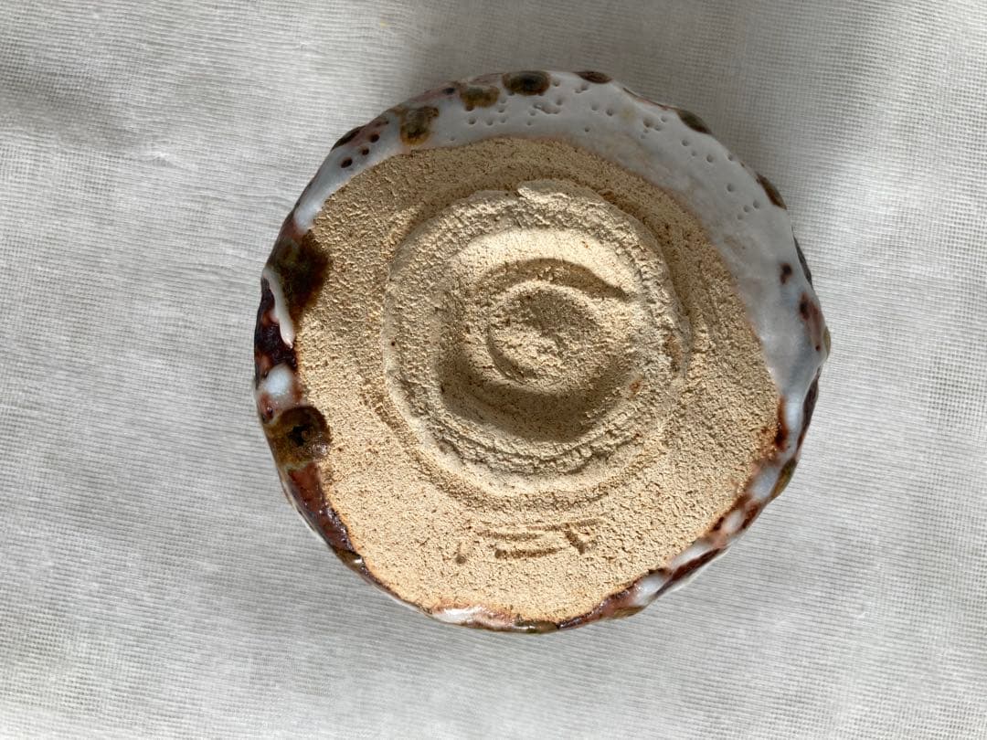 木戸貞昭／土灰志野茶碗／B33