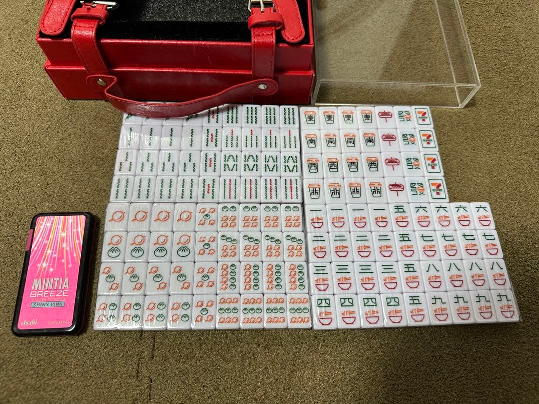 ￼ミニ麻雀牌セット　サイコロ付き　中国セブン限定　中国土産　136枚　未使用