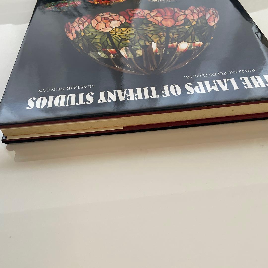 ステンドグラス　THE LAMPS OF TIFFANY STUDIOS