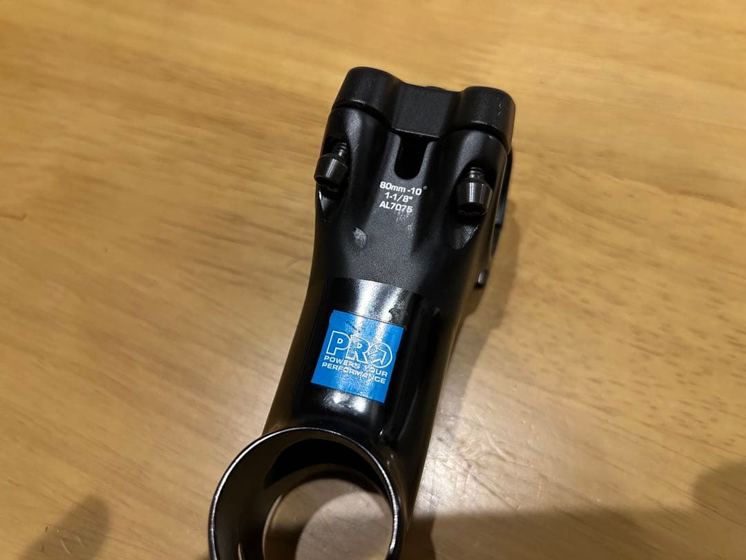 PRO Vibe ステム -10° 80mm 1-1/8 専用コラムキャップ付