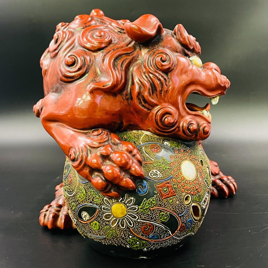 旧家蔵出し 九谷焼 玉乗り獅子 赤獅子 シーサー 狛犬 置物 魔除け 28cm