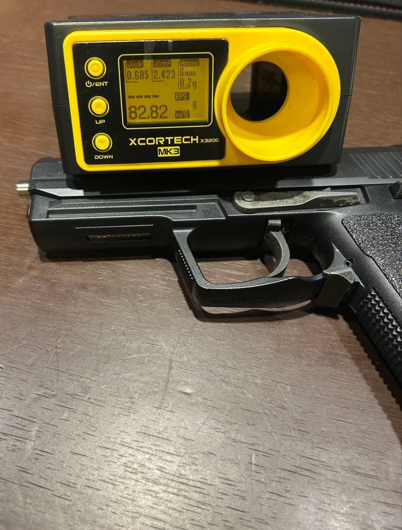 初速82.82m/s カスタム品 東京マルイUSP 電動ハンドガン ホルスター付