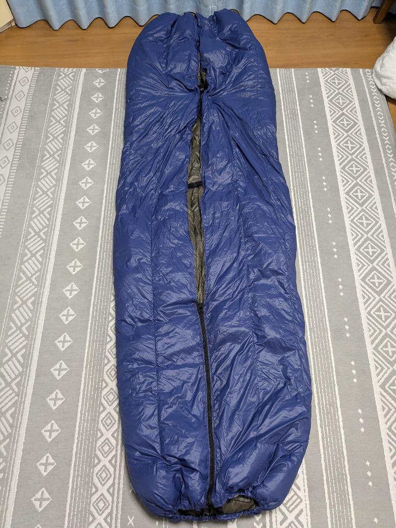 ENLIGHTENED EQUIPMENT REVELATION 20℉シュラフ
