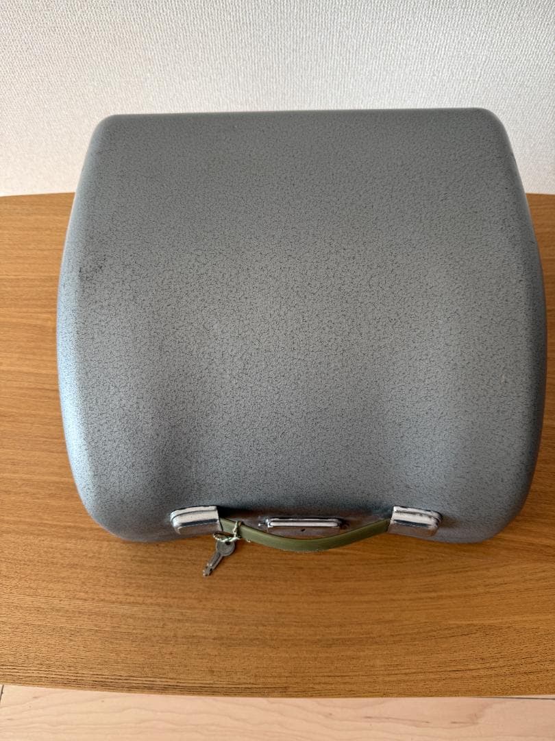 Olympia Model SM タイプライター