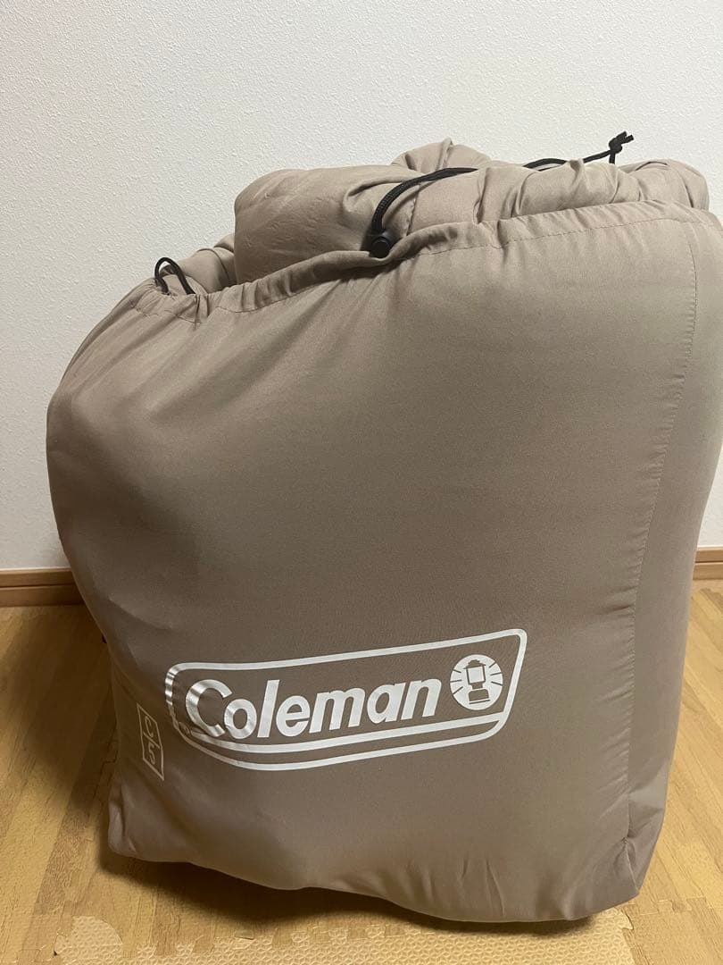⭐︎価格変更　送料込み　Coleman スリーピングバッグ ベージュ 2in1