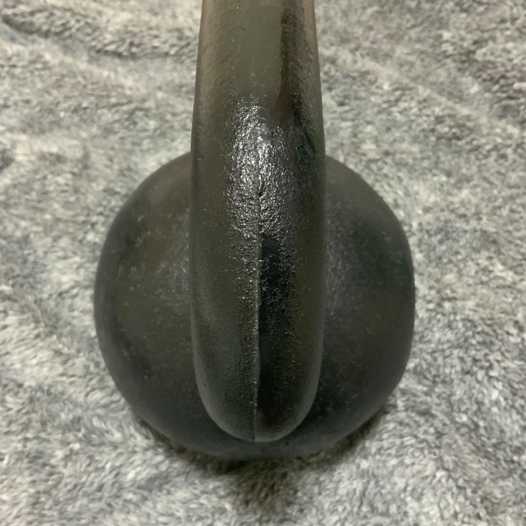 ◉ケトルベル 20kg 【送料込】（鋳鉄、一体成形、日本製/伊藤鉉鋳工所製）