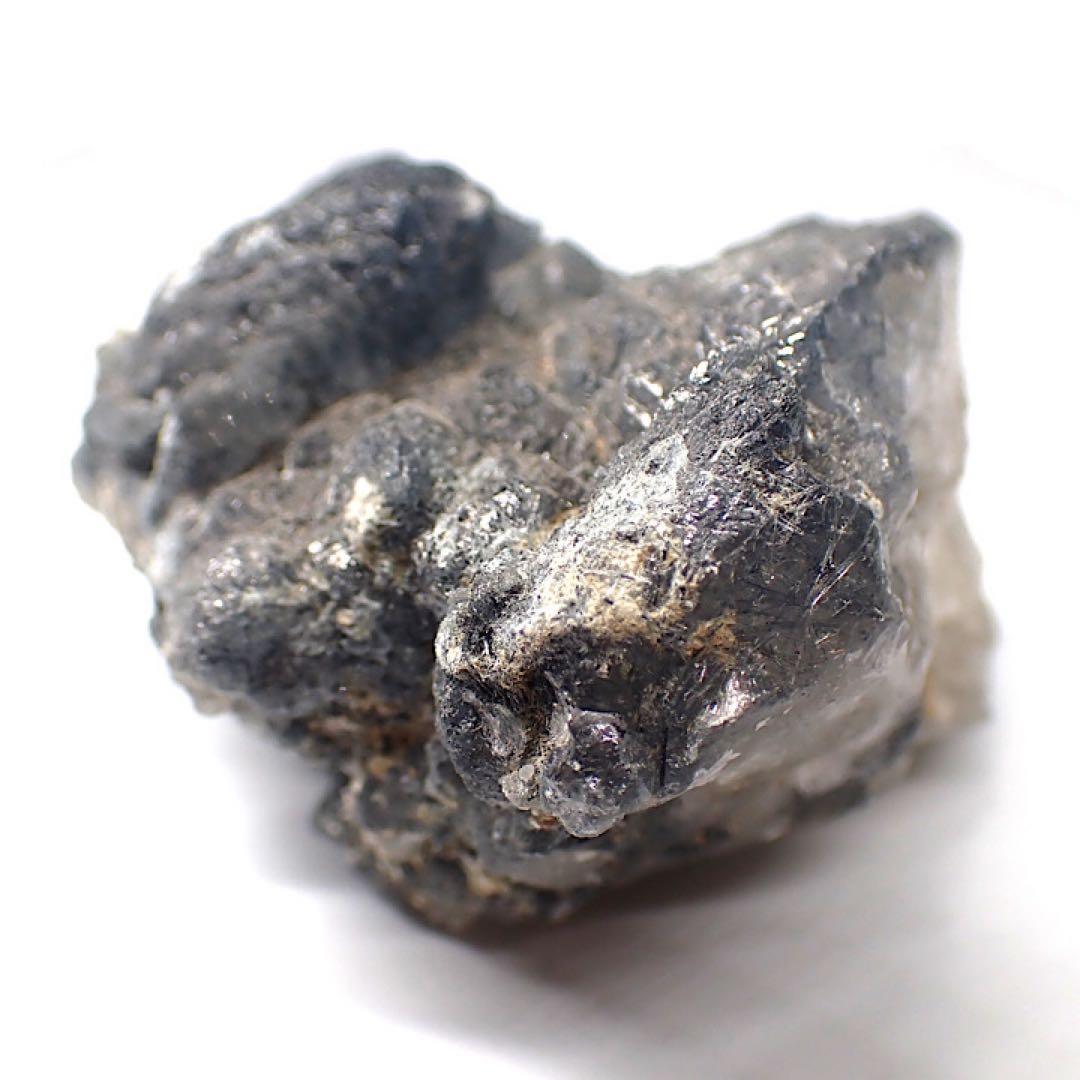 【パキスタン/ザギ産】リーベカイトインクォーツ(ザギマウンテンクォーツ)