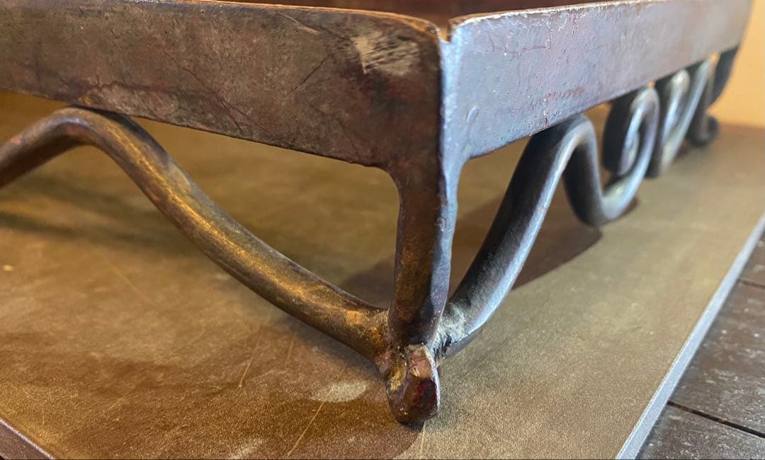 ヴィンテージ　一点物・アイアン製装飾　ガラス台 ハンドメイド　アンティーク　レア