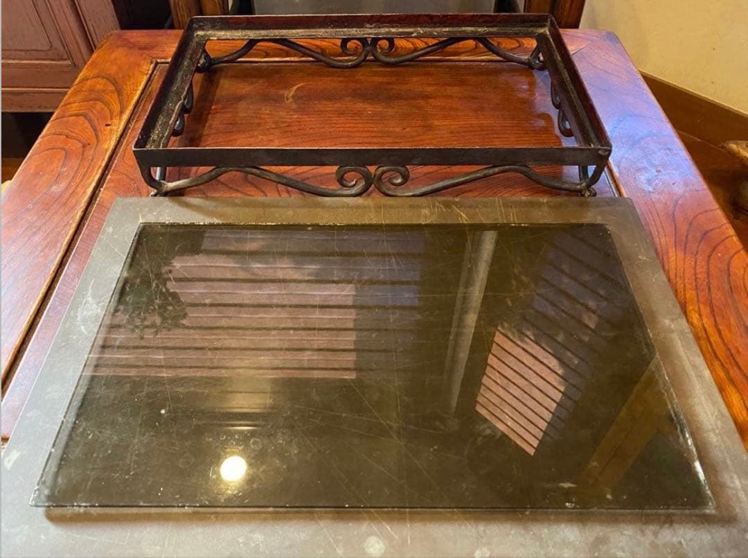 ヴィンテージ　一点物・アイアン製装飾　ガラス台 ハンドメイド　アンティーク　レア