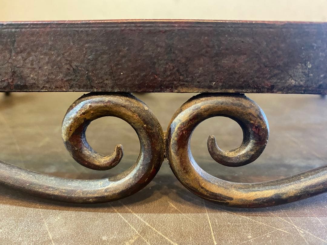 ヴィンテージ　一点物・アイアン製装飾　ガラス台 ハンドメイド　アンティーク　レア