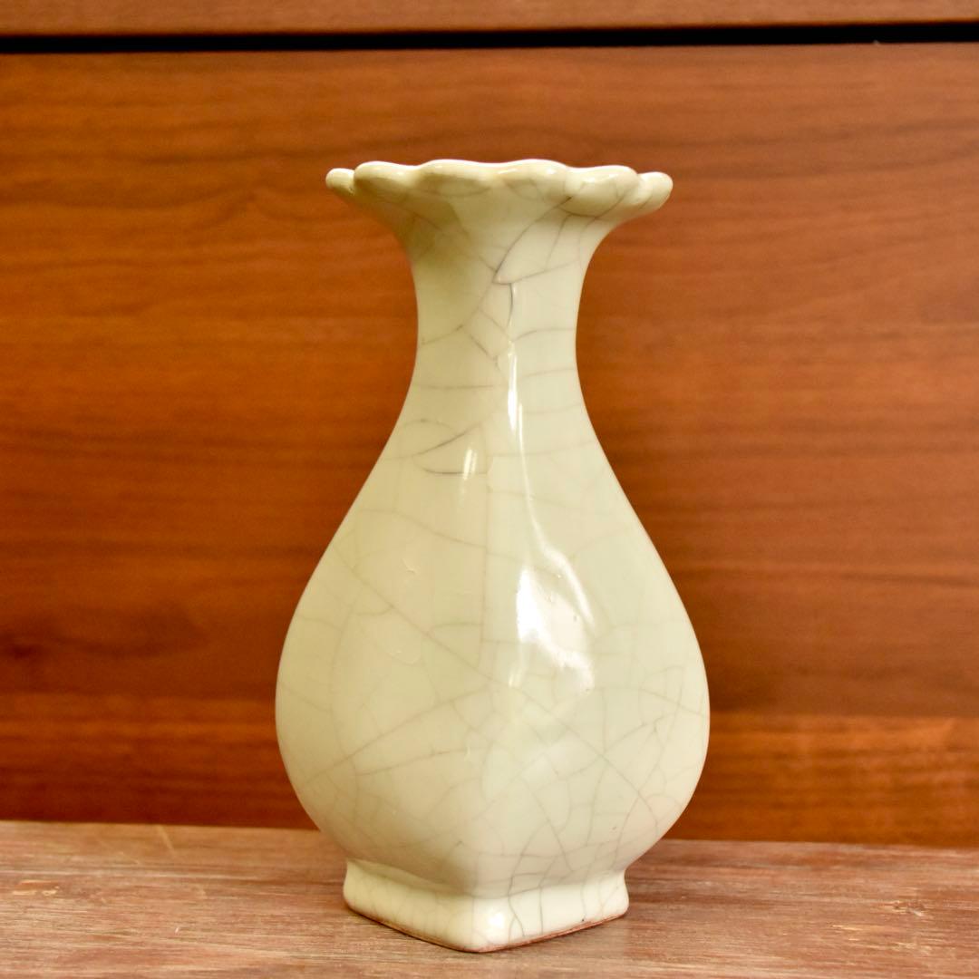 南宋　青磁　花口瓶　中国陶磁器