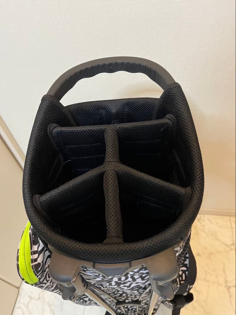 ニューエラサイコバニーコラボキャリーバッグ