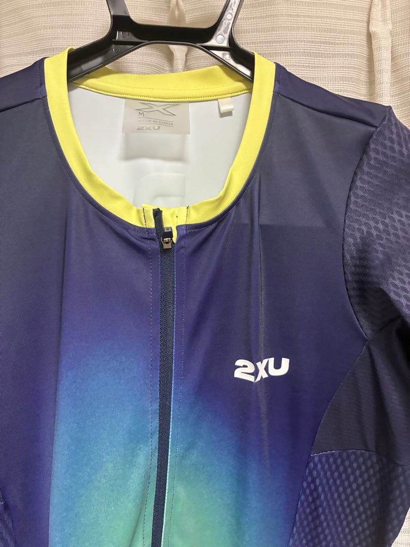 2XU Aero Hex Sleeved トライスーツ　M