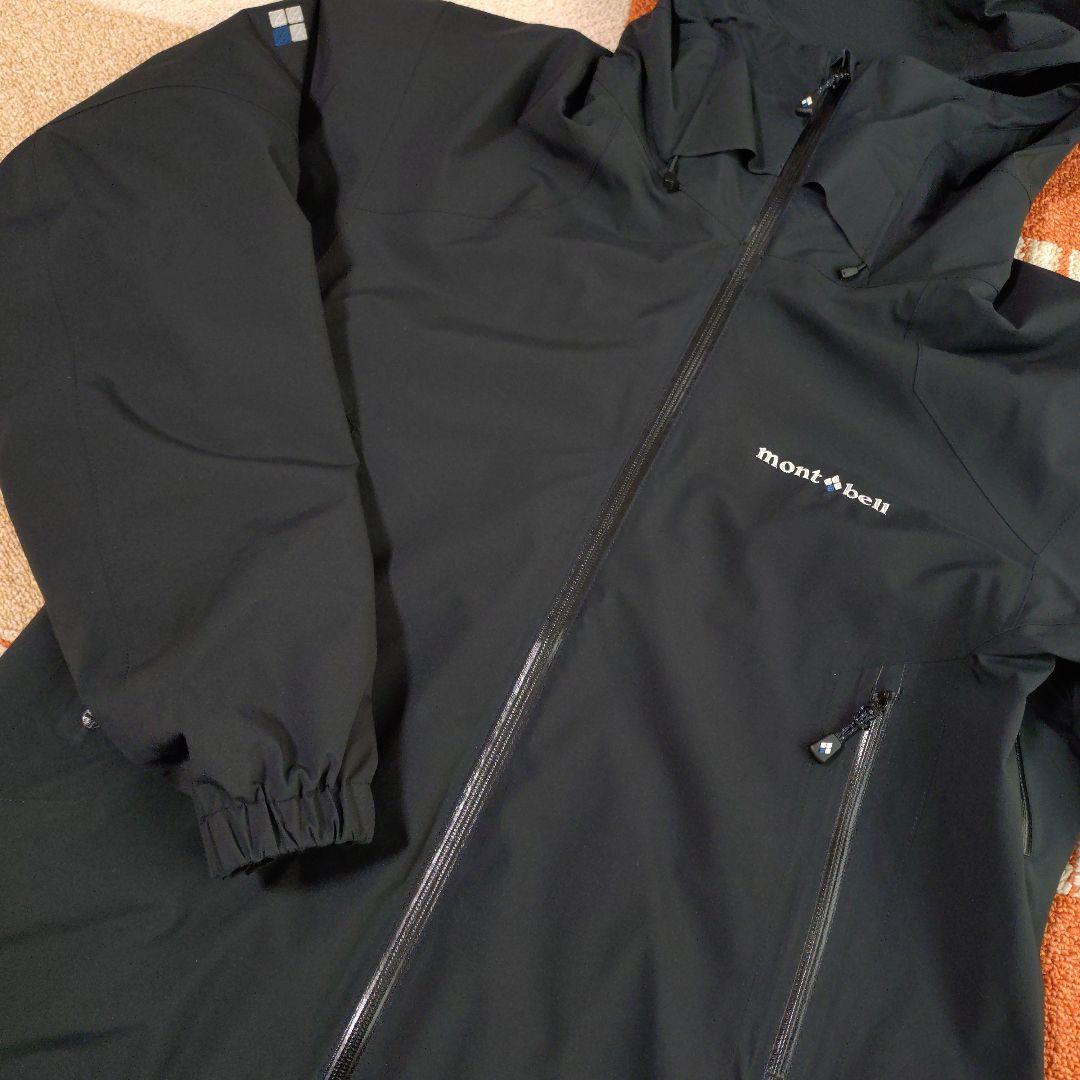 美品　mont-bell フード付きブラックジャケット