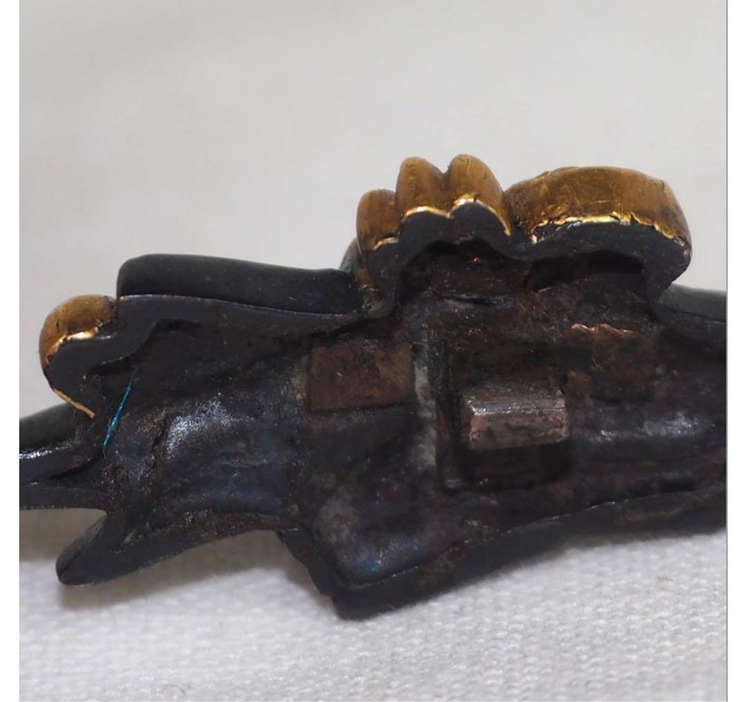 送料無料　最上級　銀地・金着せ（包金）菖蒲図目貫　木箱付　刀剣美術