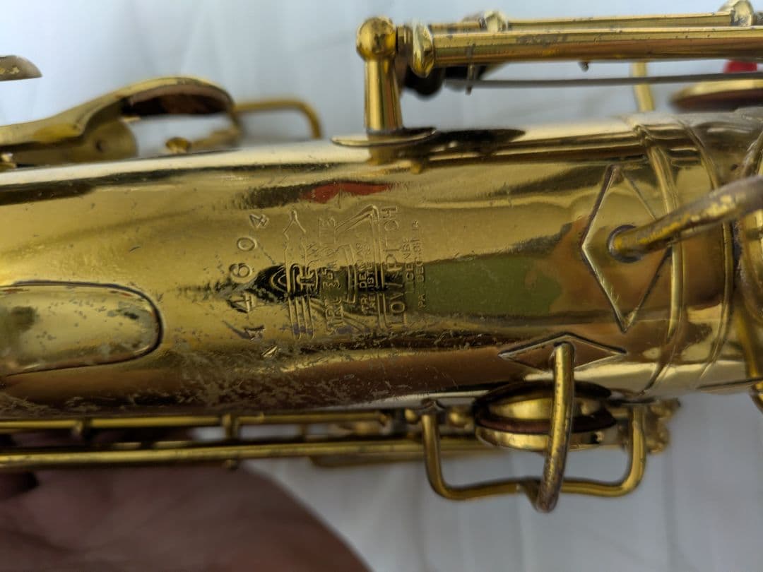 Buescher TrueToneアルトサックス(Low Pitch)動作未確認