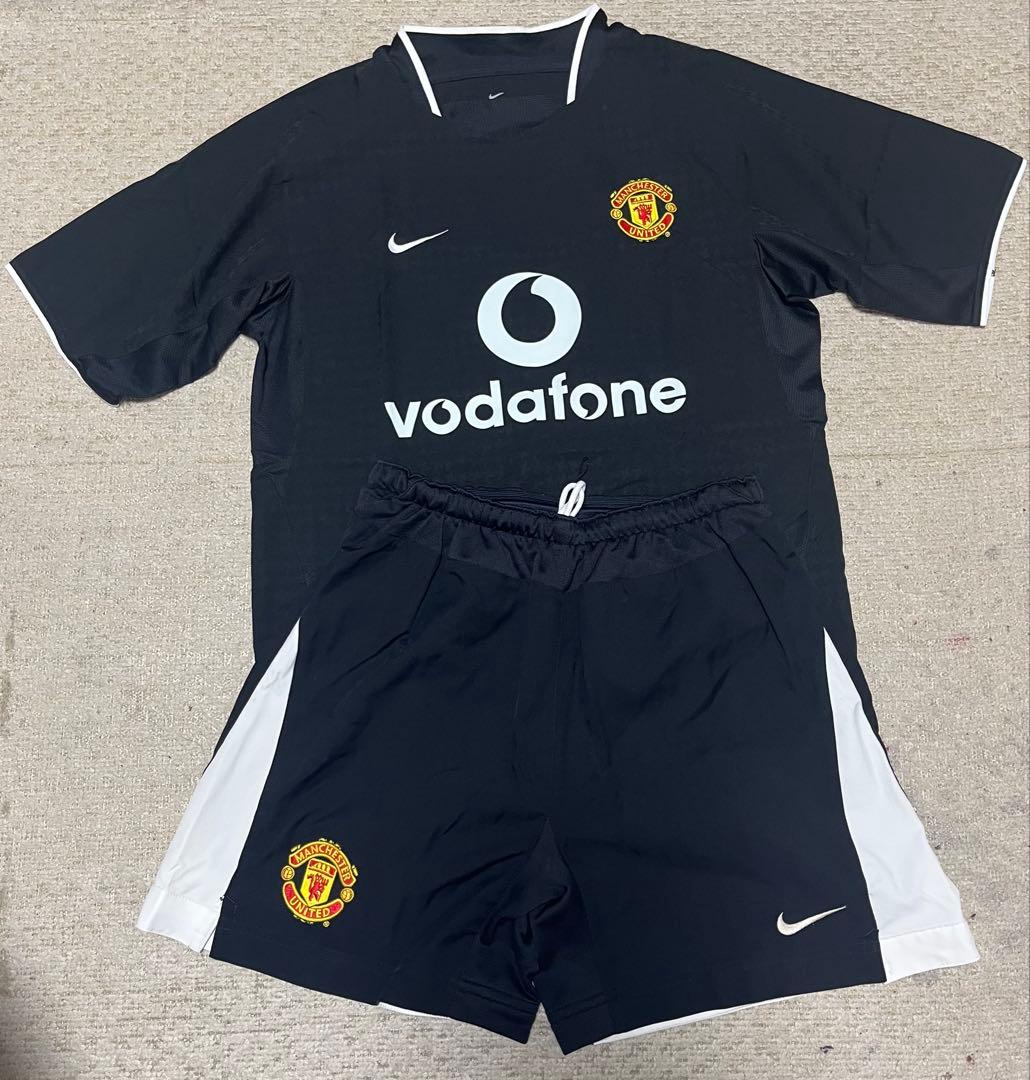 ブ*ピ様 マンチェスター・ユナイテッド ブラックユニフォームセット