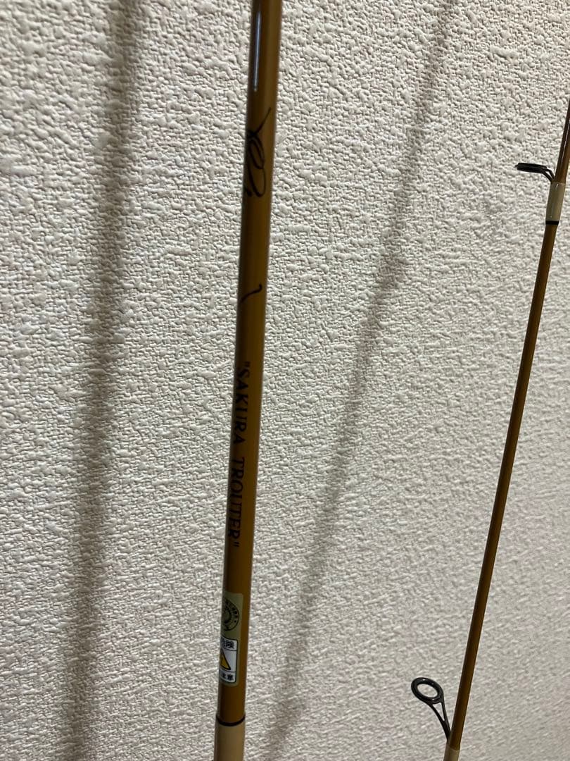 サクラトラウター