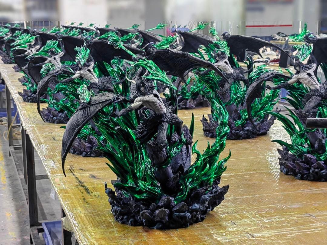 ウルキオラ・シファー　ブリーチ　フィギュア　ガレージキット