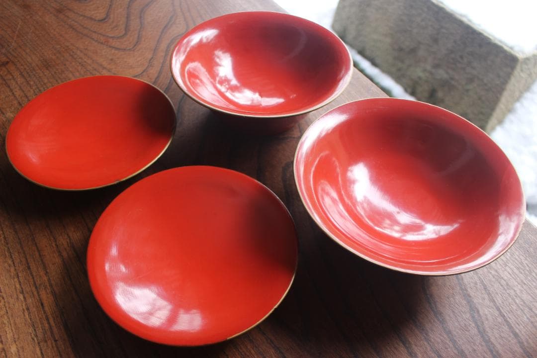 傷あり！時代金縁朱漆に優美な松鶴亀沈金の映える大椀2点（検輪島塗沈金椀雑煮椀