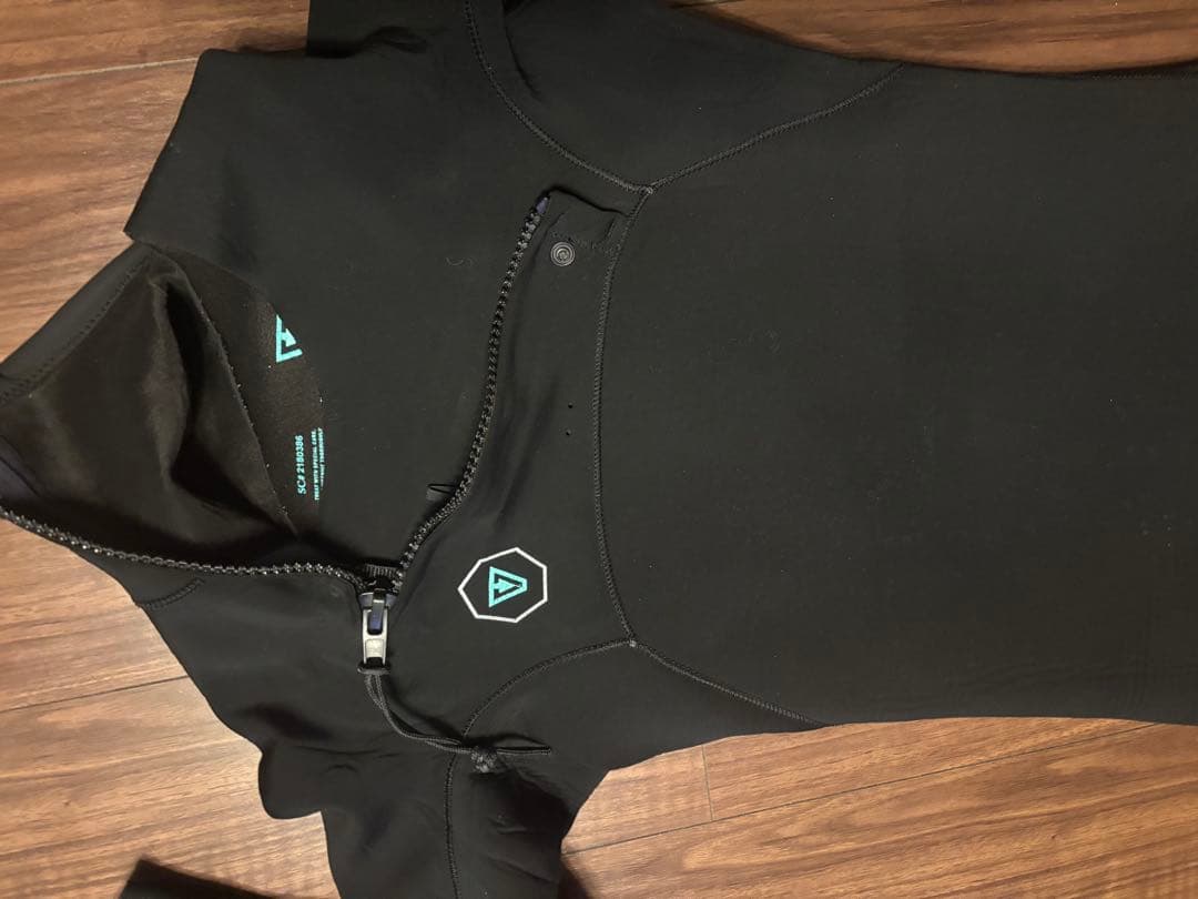 VISSLA 7 SEAS フルスーツ Mサイズ ブラック