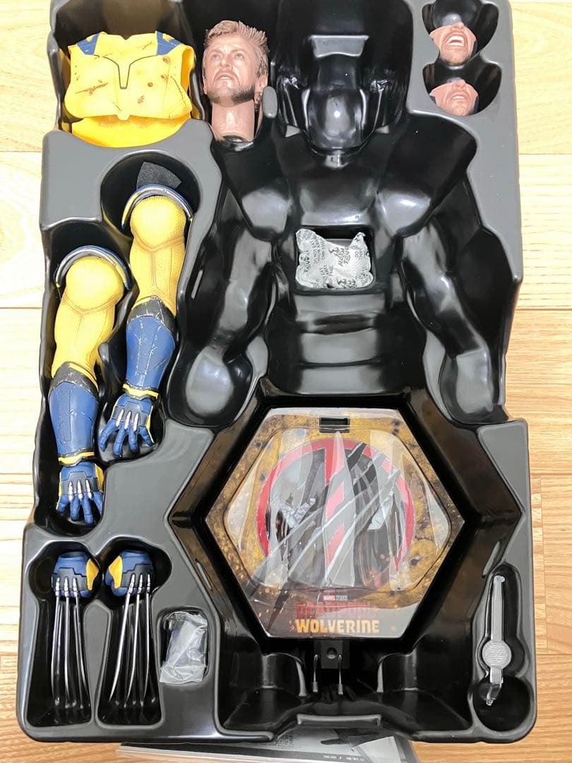 ホットトイズ　ウルヴァリン　デラックス版