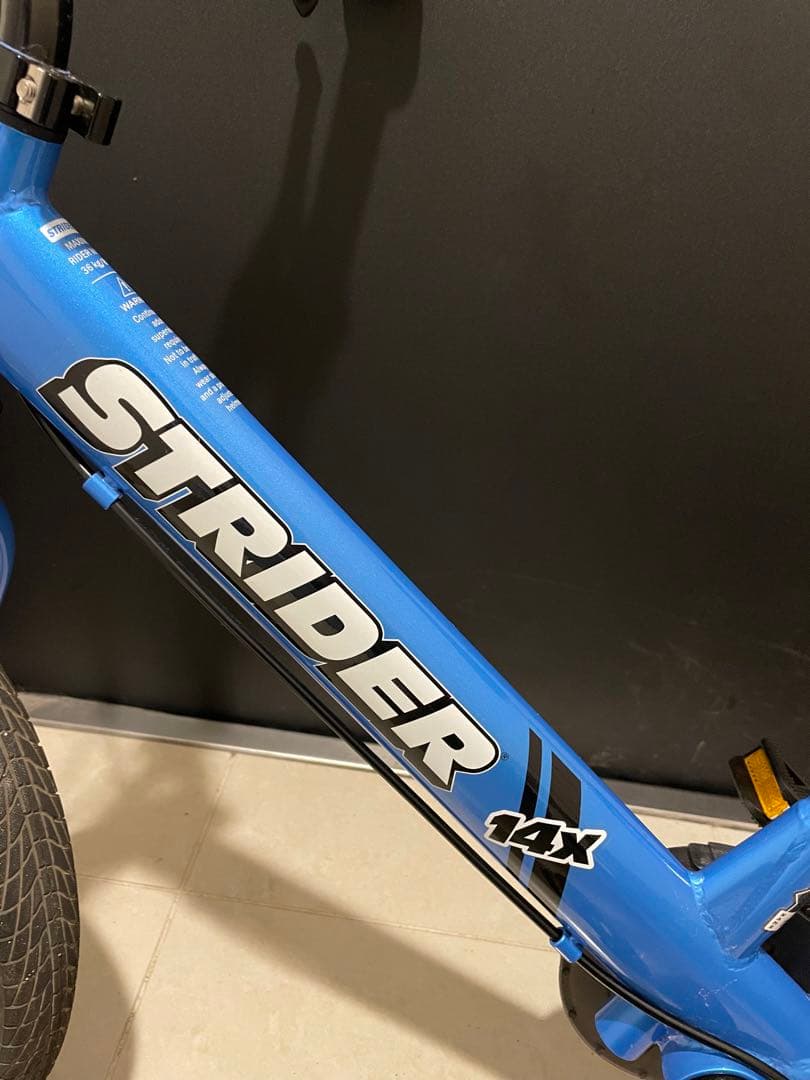 STRIDER 14X バランスバイク 青